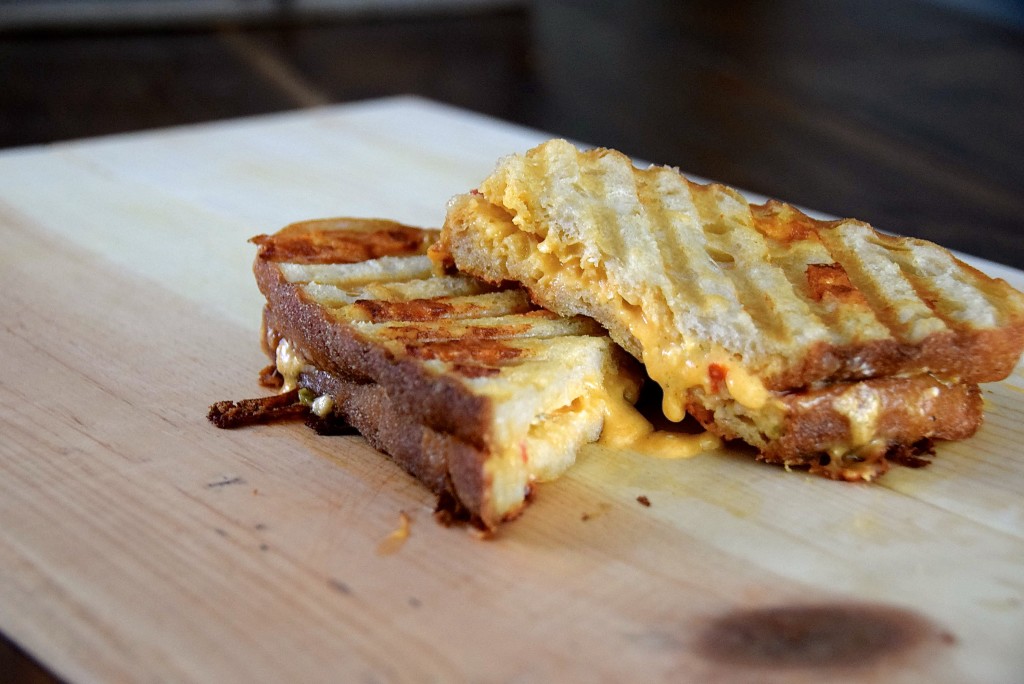 Blog - Grilled Pimento Cheese Sandwiches - Cuisinart.com